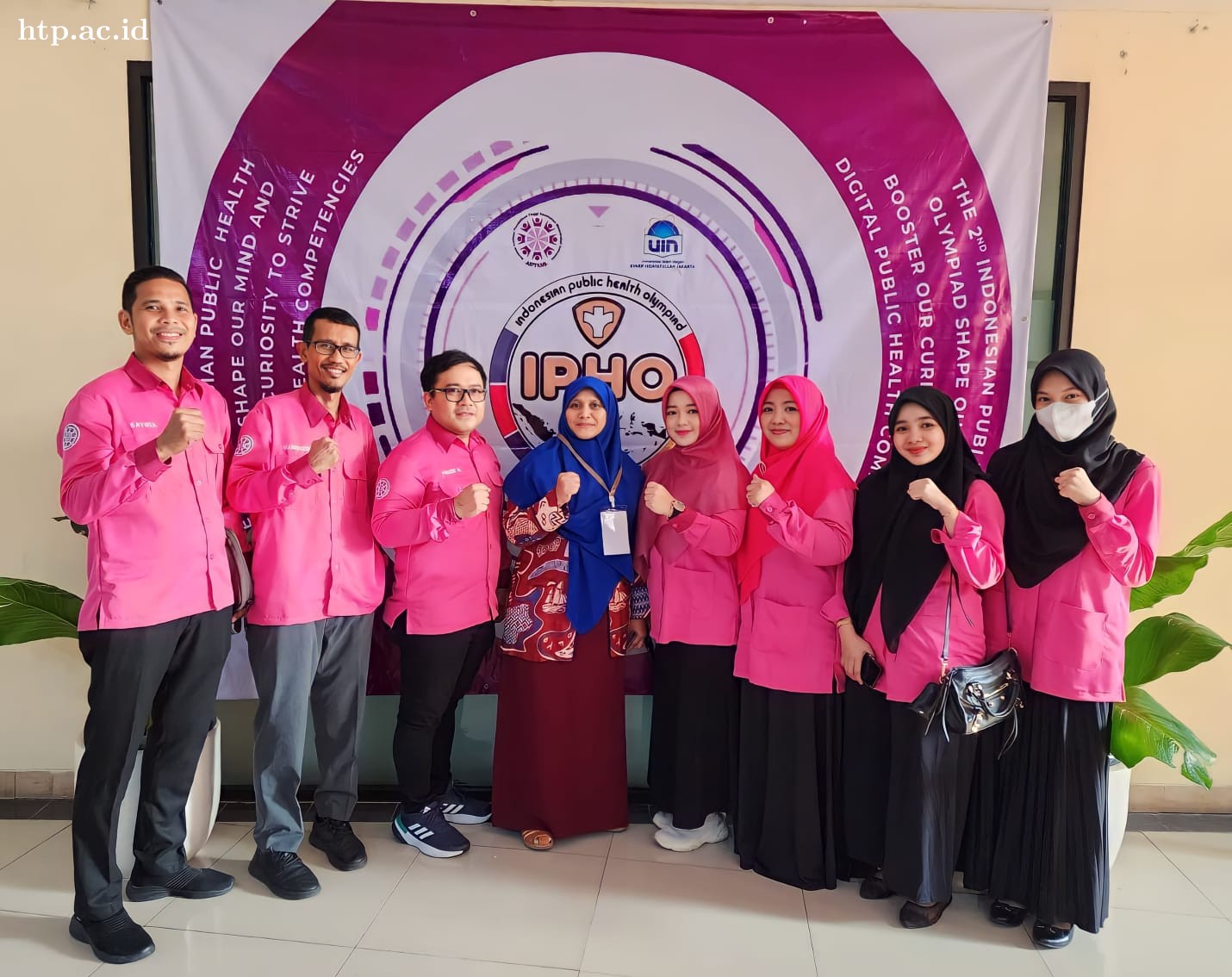 Dosen UHTP Raih Empat Penghargaan Sebagai Juri Pada Indonesian Public Health Olympiad Tahun 2023