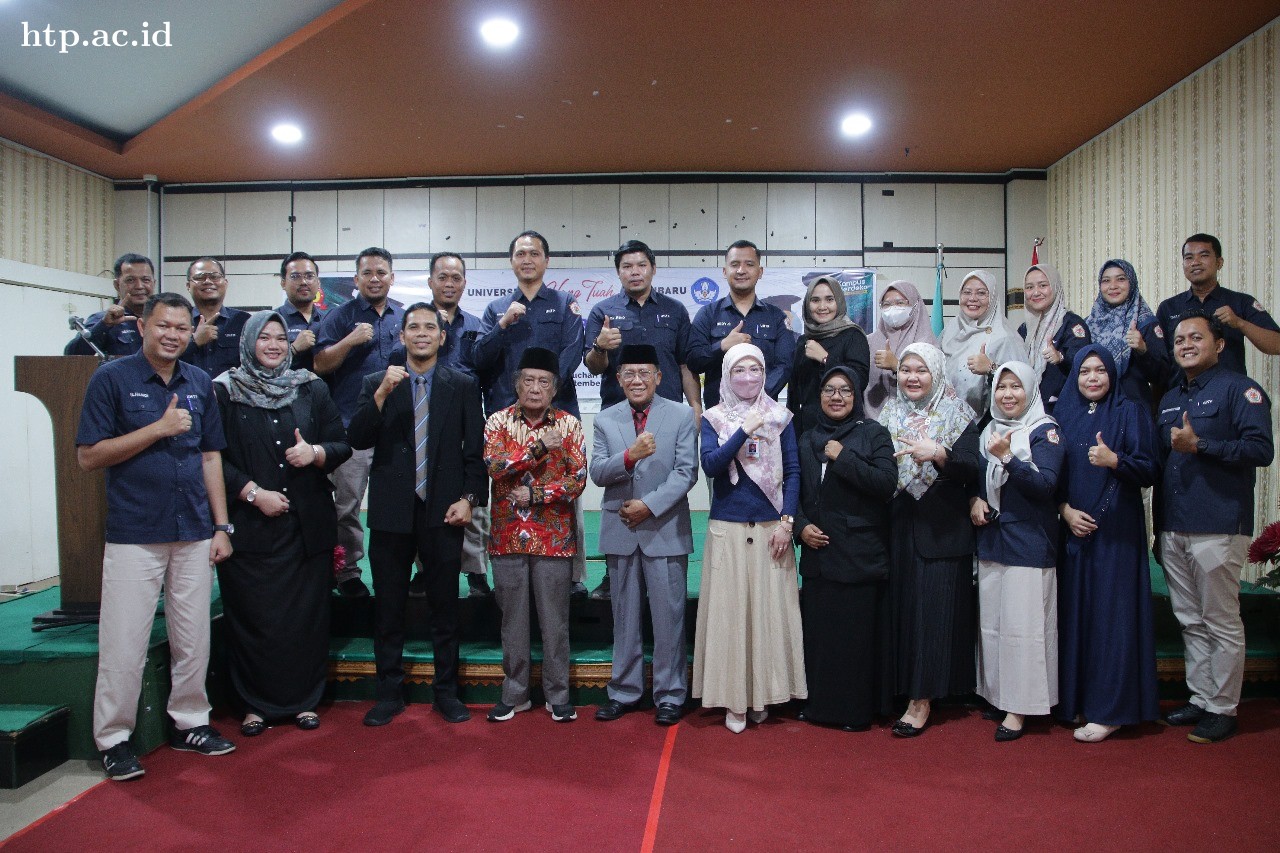 Rektor UHTP Melantik 5 Pejabat Struktural DiLingkungan Universitas Hang Tuah Pekanbaru